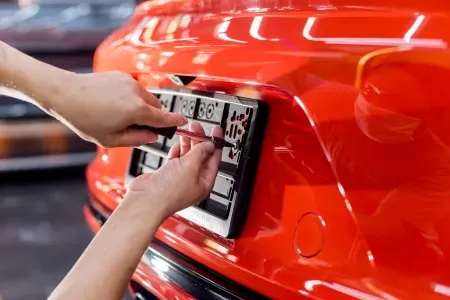 duplikat-tablicy-rejestracyjnej-tlumaczymy-krok-po-kroku-jak-go-wyrobic