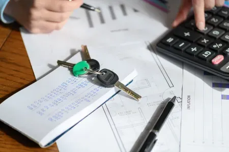 Kalkulator i klucze.